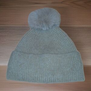 Womens Soft Knit Beanie with Faux Fur Pom-Pom Cream H&M Like New